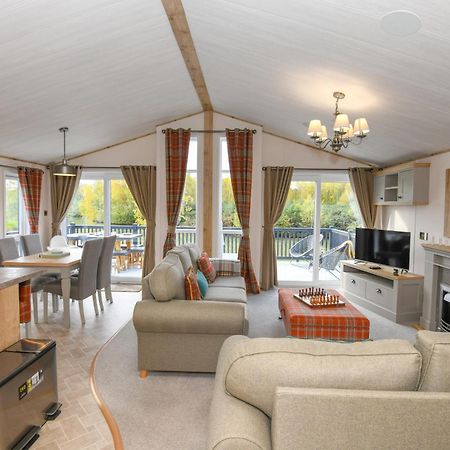 Lakewood Retreat Woodhall Spa Exterior foto